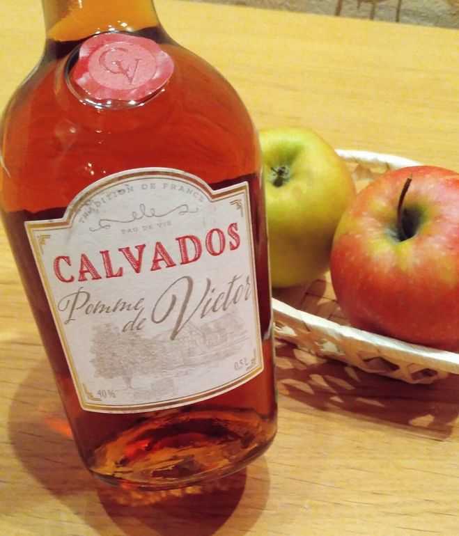 Кальвадос — как правильно пить и чем закусывать: топ-7 советов
