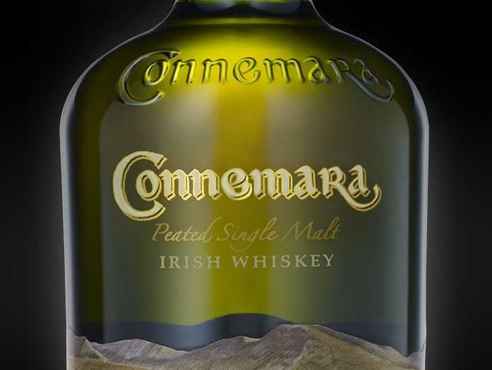 Виски «connemara» peated single malt, 12 years, gift box, 0.7 л — «коннемара» 12-летний, в подарочной тубе, 700 мл