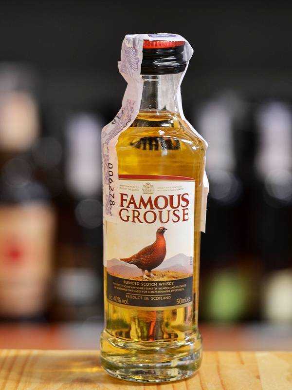 «фэймос граус» (famous grouse) — шотландский виски с птичкой на этикетке