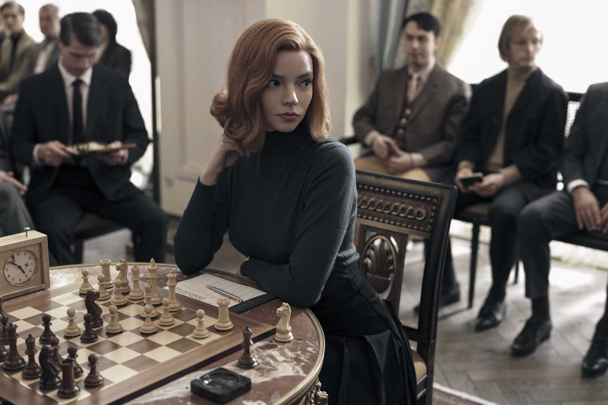 «ход королевы» – мини-сериал о гениальной шахматистке, наркотиках и одиночестве