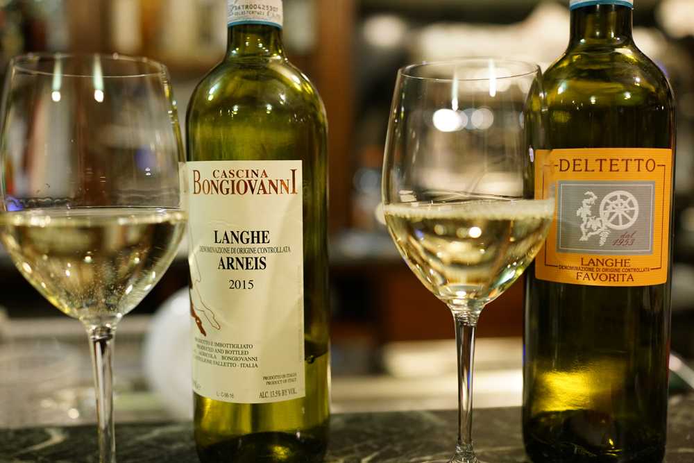 Белое вино: сорта винограда, история, производство и виды