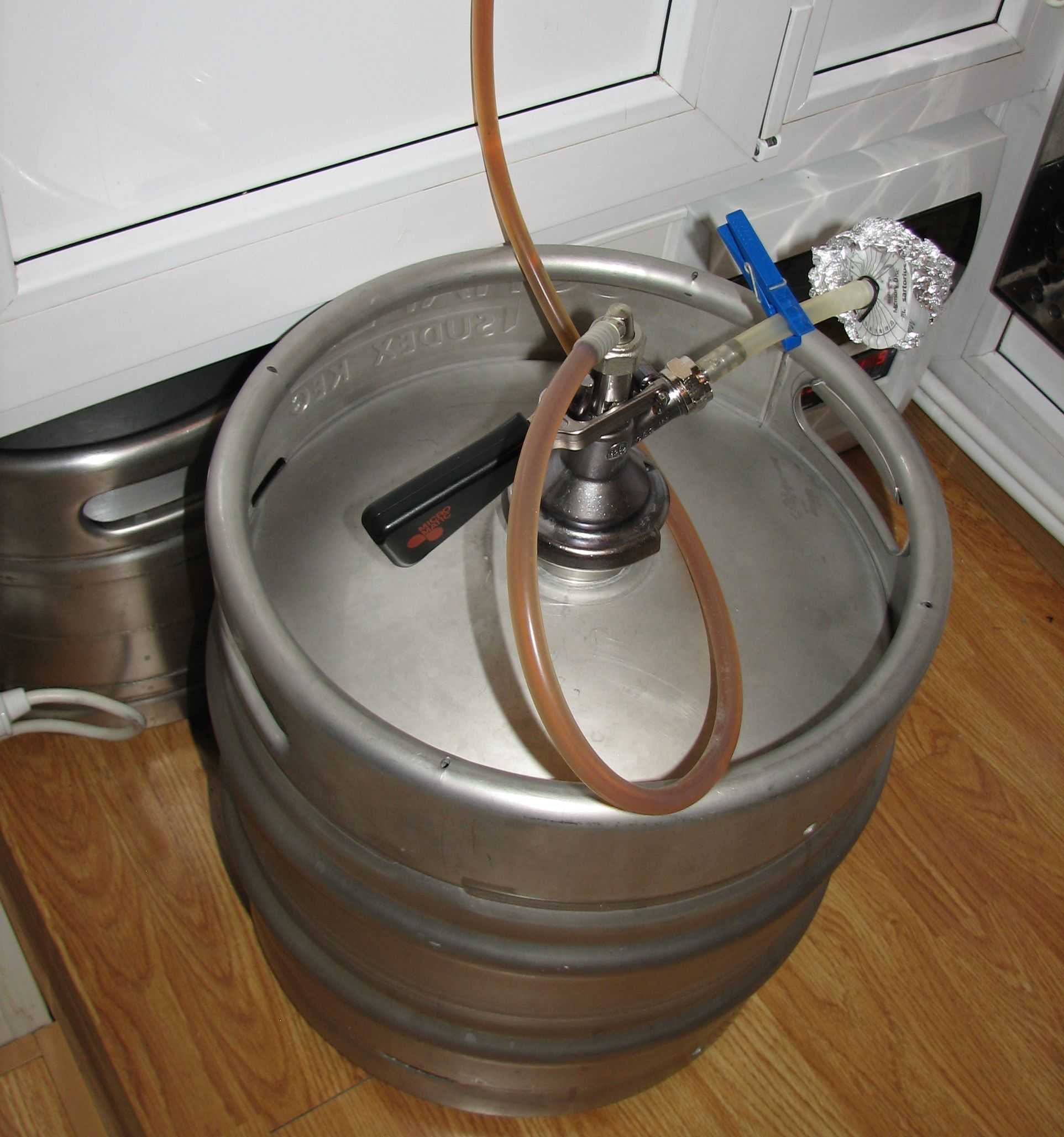 Пивное оборудование +38 067 009-8009: системы розлива пива. часть 2. кегератор (рефрижератор для кег, кег-мастер) - пивной холодильник