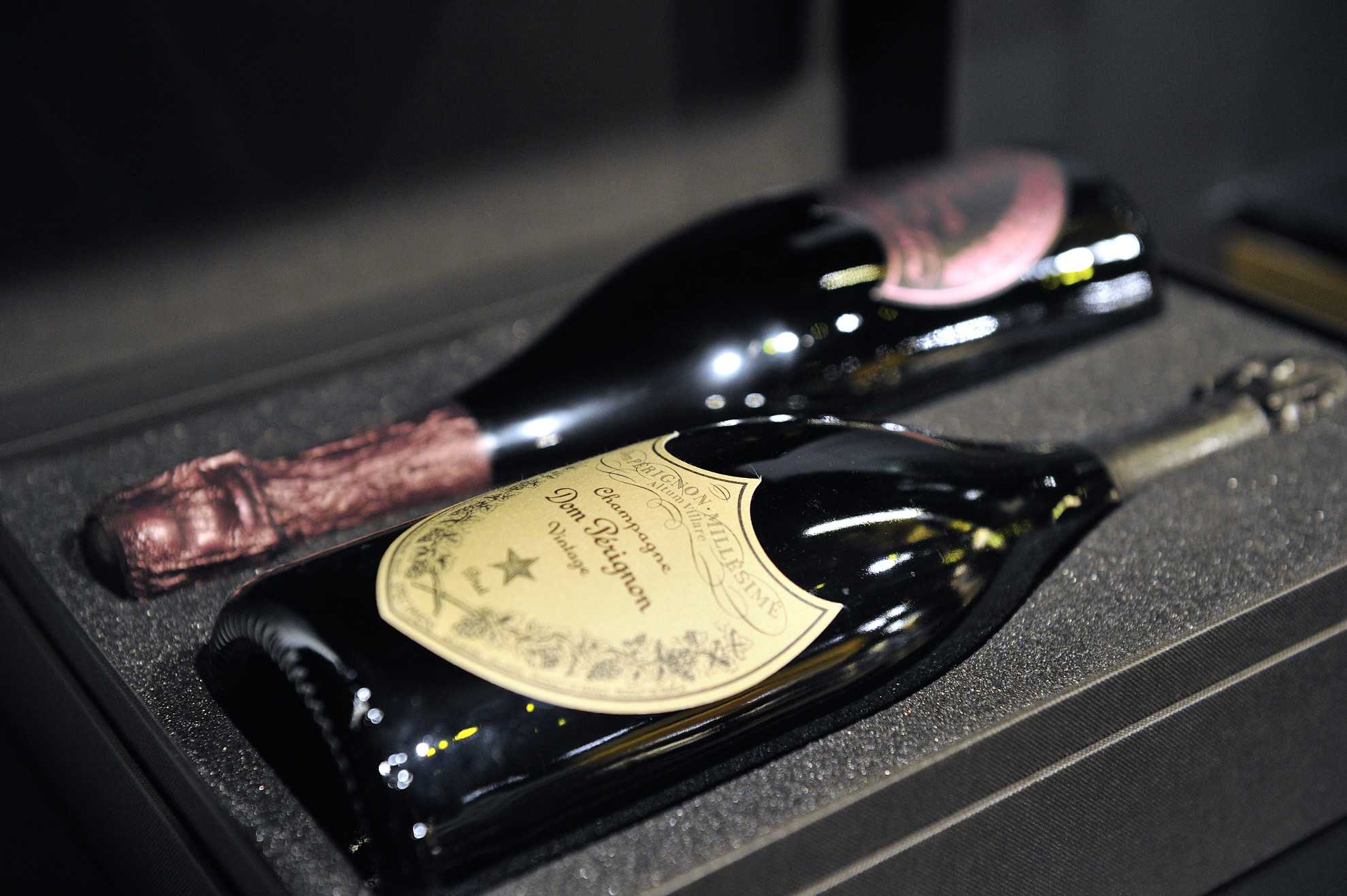 «дом периньон» - шампанское, известное во всем мире :: syl.ru