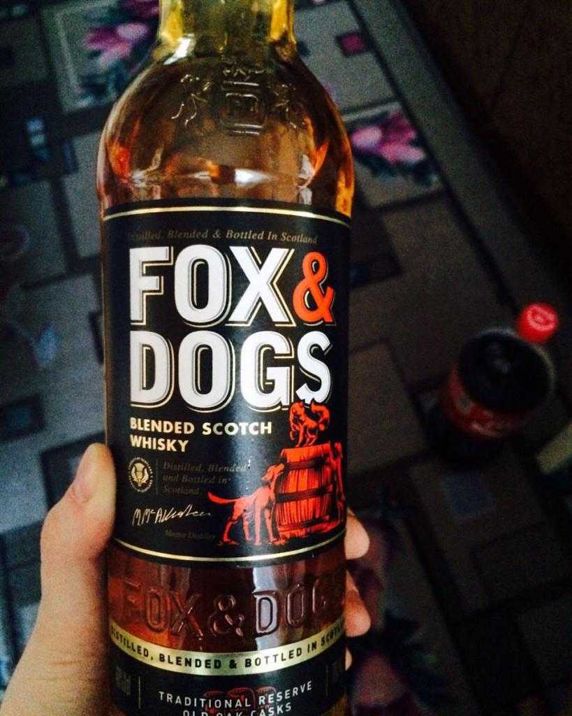 Виски fox and dogs