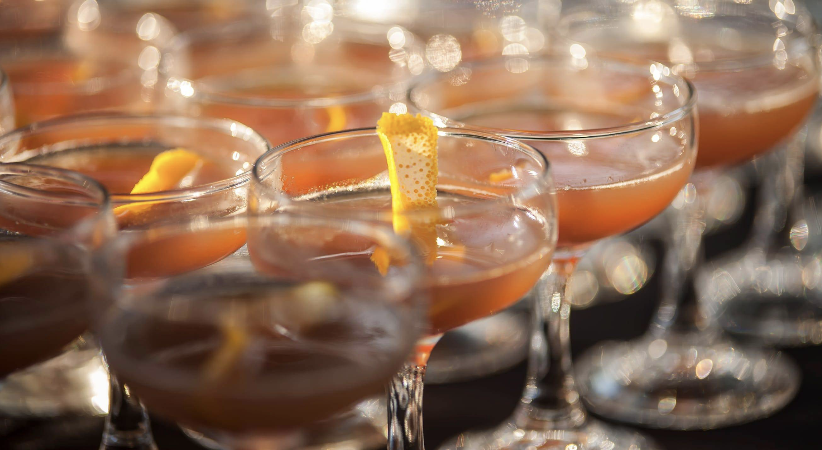 Виски с яблочным соком – особенности коктейля и оригинальный рецепт