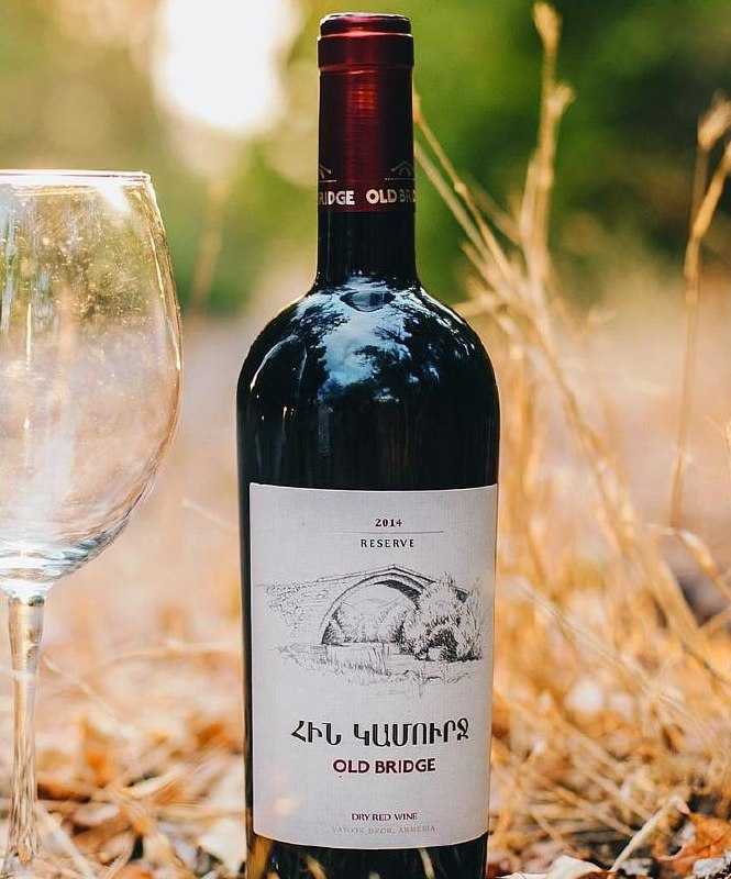 Гид по винодельням армении: где пить мускат, мерло и красное из ахтанака