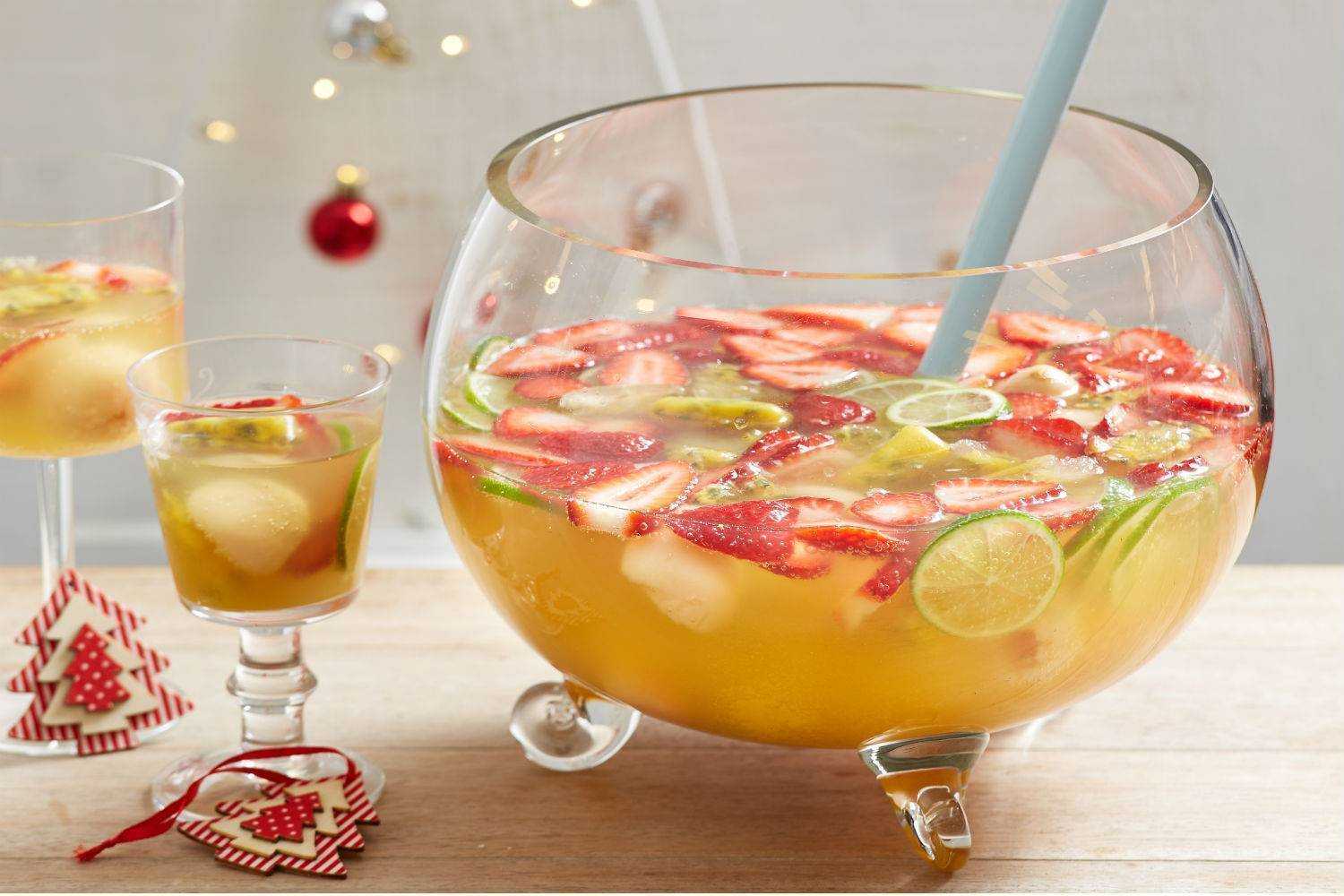 Новогодние коктейли: топ-25 рецептов алкогольных и безалкогольных напитков