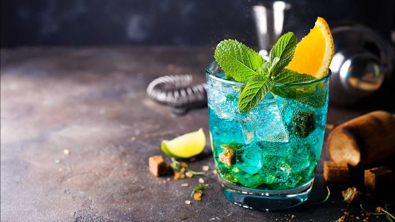Голубая лагуна – рецепт коктейля, история, крепость, калорийность