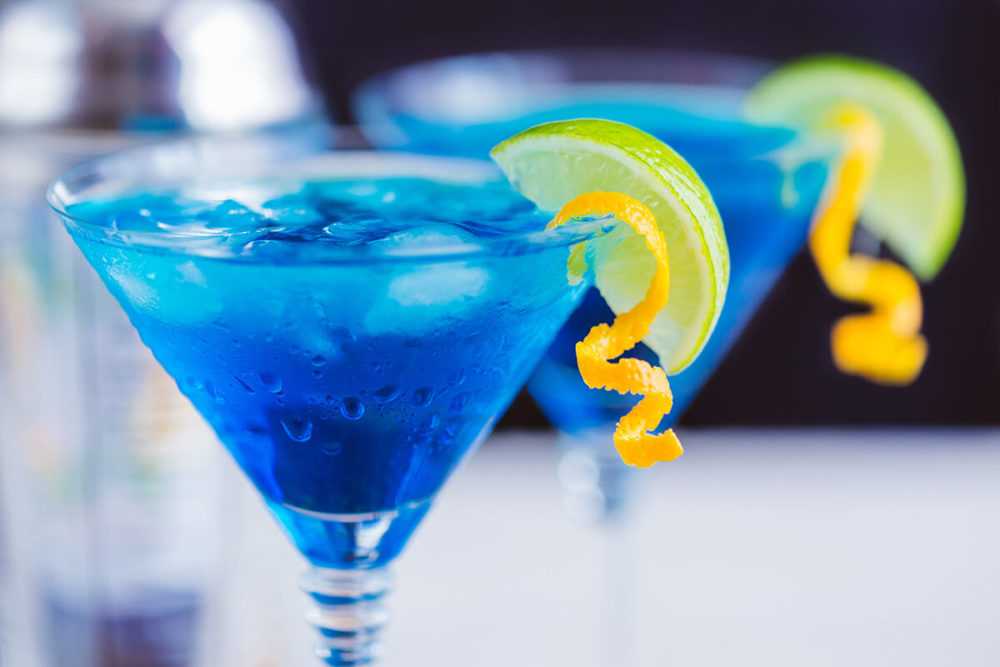 Коктейль "голубая лагуна": состав, простые алкогольные и безалкогольные рецепты