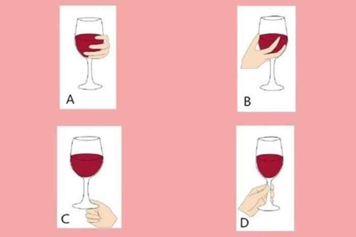 Как держать бокал с вином и другими алкогольными напитками согласно этикету