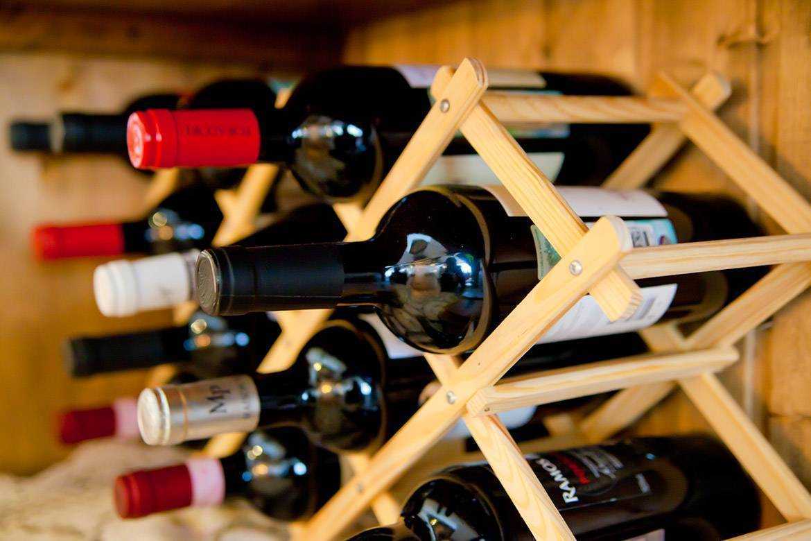 Правила хранения вина в домашних условиях. как хранить правильно?