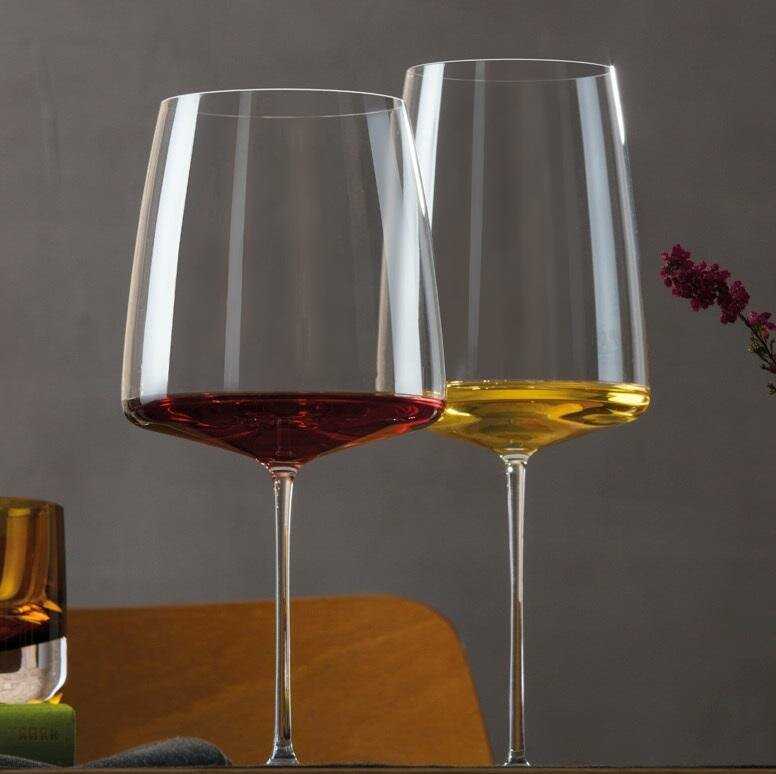 Как отличить бокалы для вина