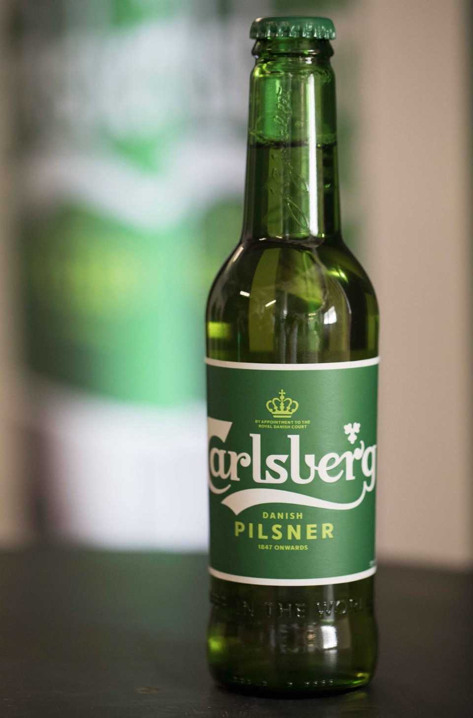 Пиво "карлсберг" (carlsberg): крепость, производитель, отзывы :: syl.ru