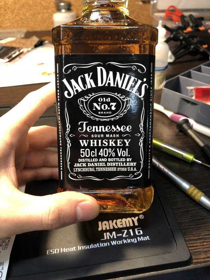 Джек дэниэлс есть ли дозатор. виски jack daniel’s: как отличить настоящую бутылку от подделки